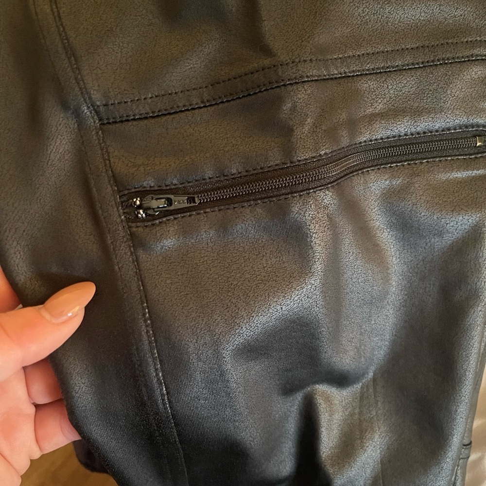 Bar lll faux leather Leggings - Picture 9 of 12